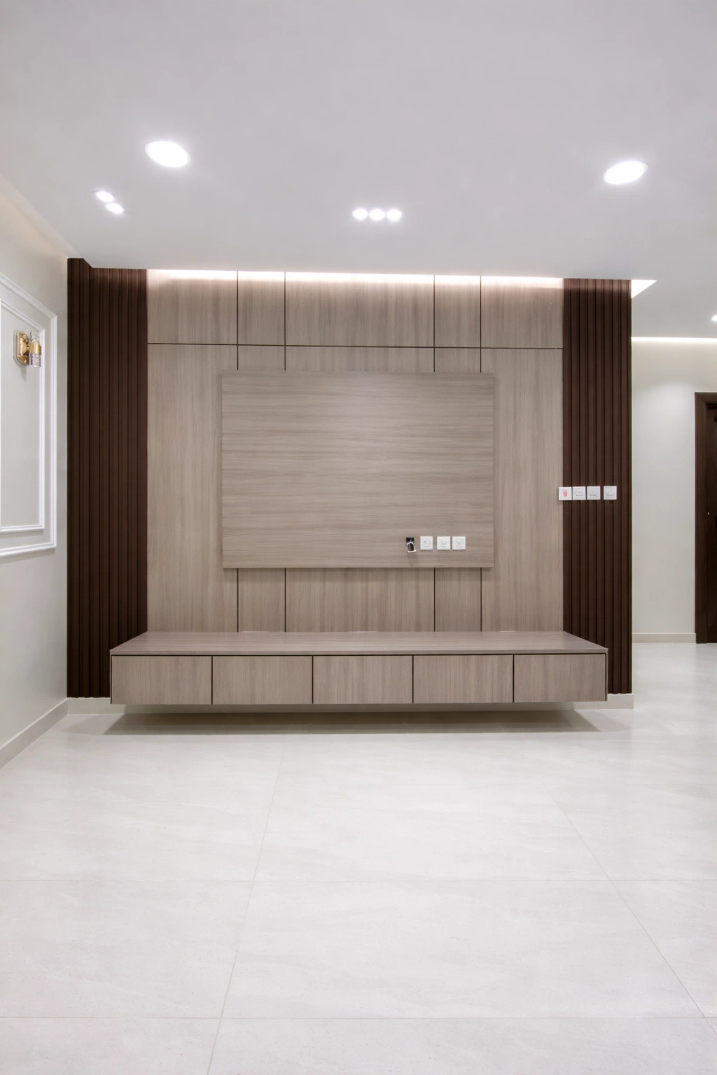 بديل شيبورد مع وحدة تلفاز ديكور جدار تلفاز بديل شيبورد مودرن مع فواصل جانبية داكنة وإضاءة مخفية